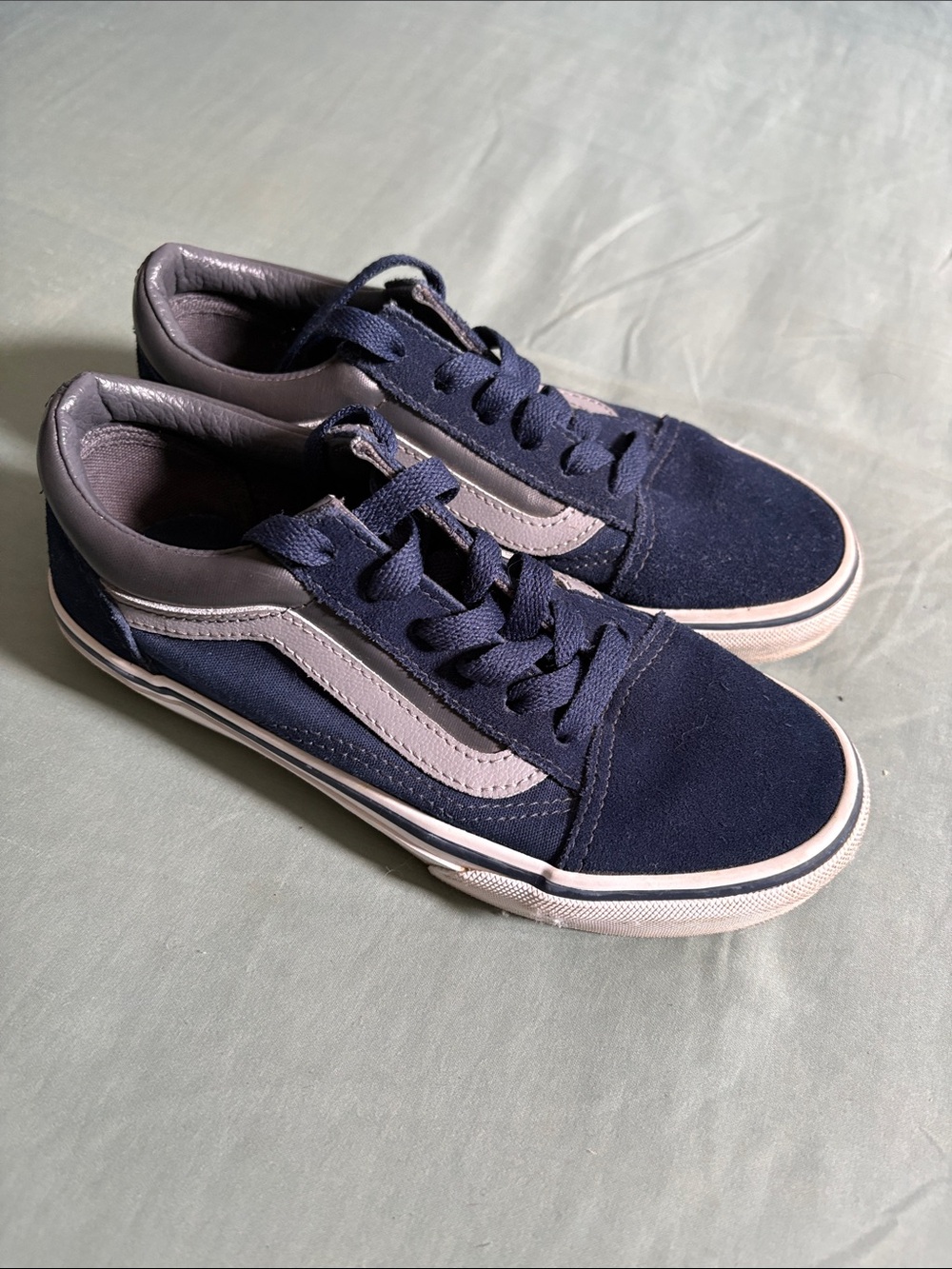 Vans Kids Navy Suede Sneakers with Light Gray Side Stripe
